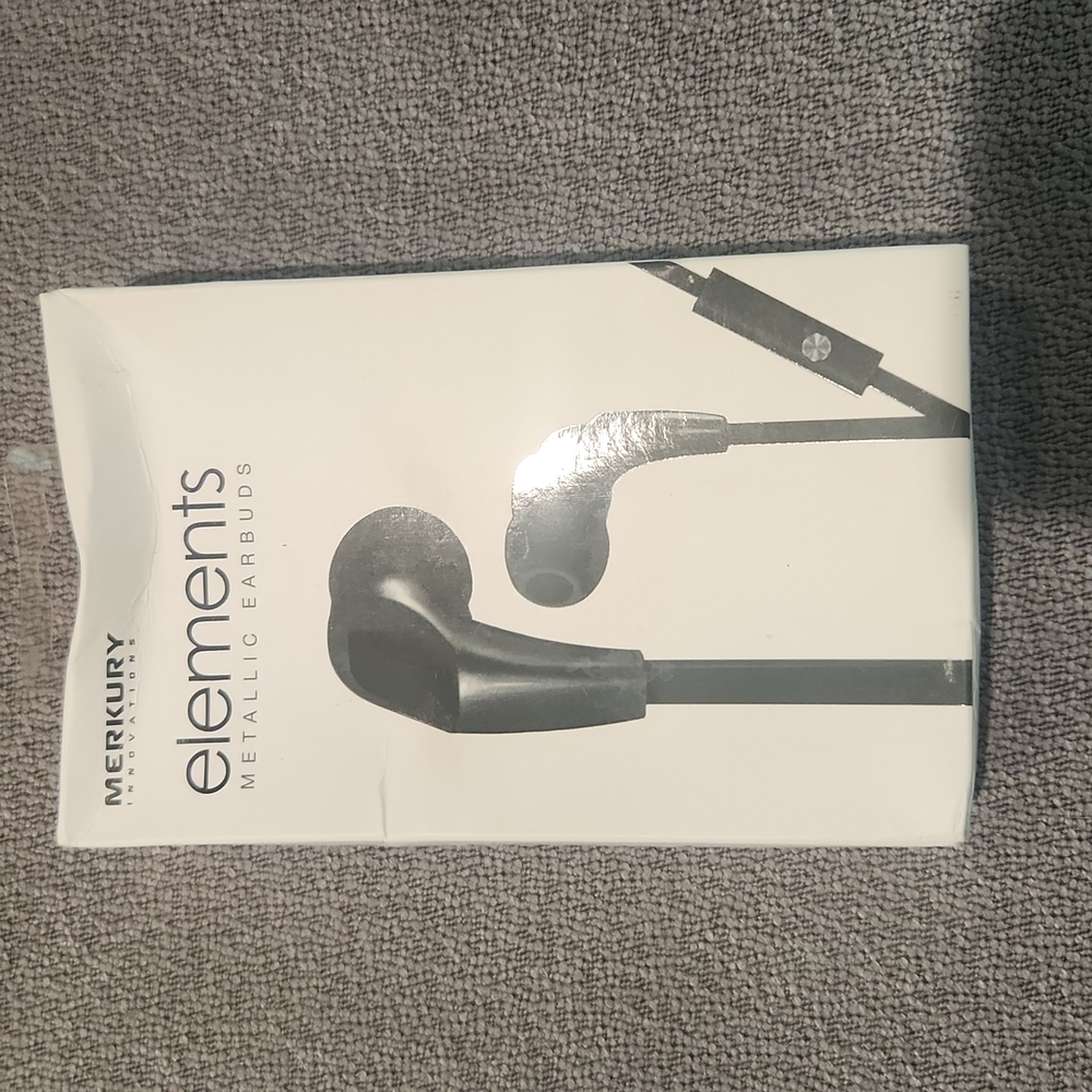 MERKURY INNOVATIONS ▪︎ Metallic Earbuds